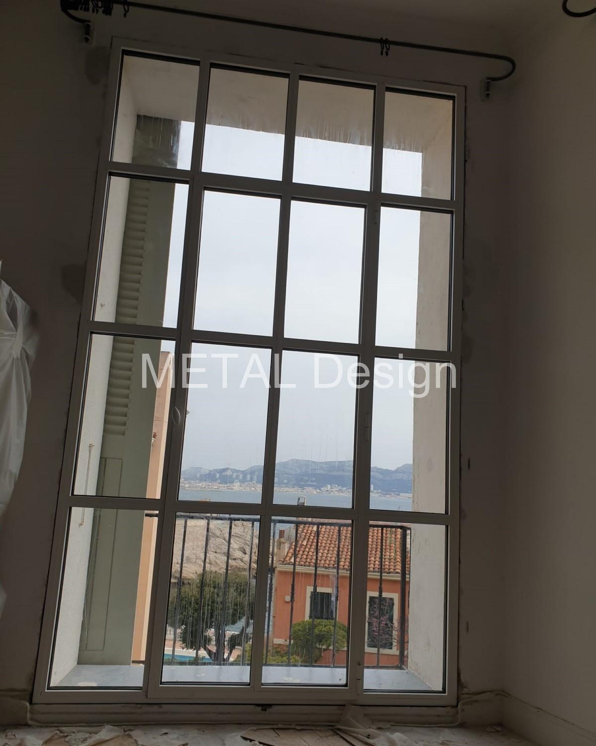 Rénovation d'une fenêtre de chambre à Marseille bord de mer